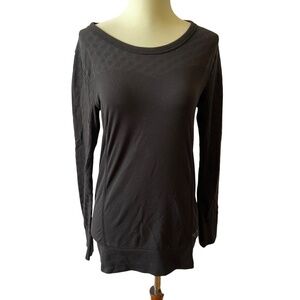 THE NORTH FACE TOP M LS SCOOP NECK ATHLETIC HIKE OUTDOORS PERFORMANCE WORKOUT